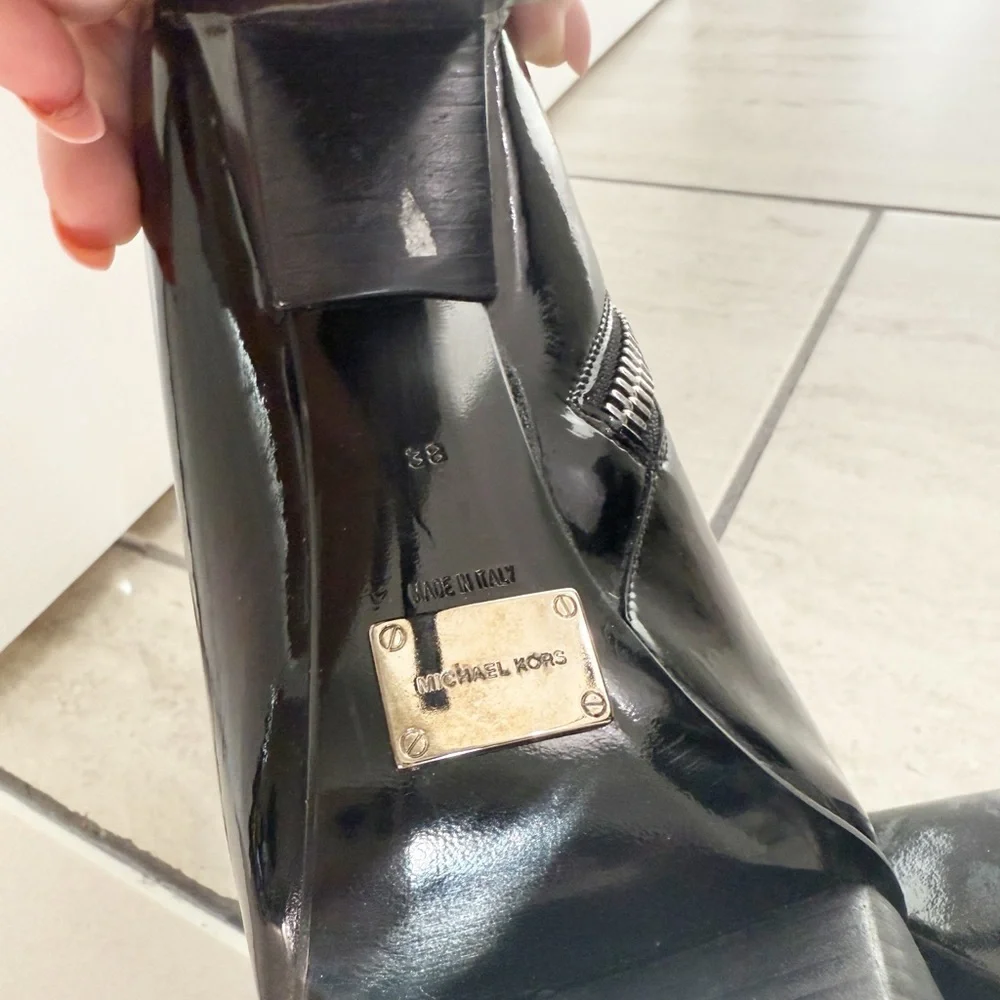 Michael Kors Collection - Patent Leather Platform Ankle Bootie - size 38 - EUC - Picture 7 of 15